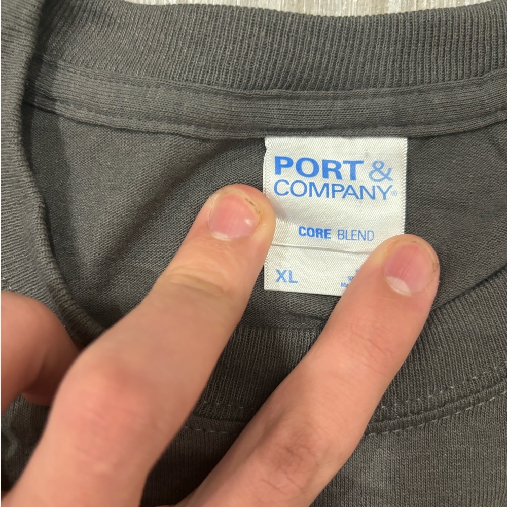 Graphic tee - Picture 3 of 3